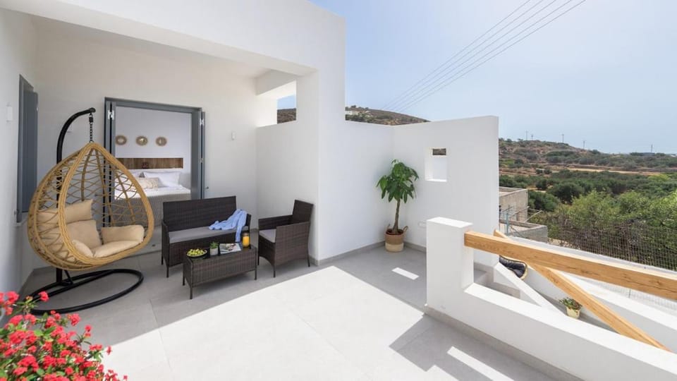 Patio, Day, Natural landscape, View (from property/room), Living room, Seating area, Dining area, Mountain view