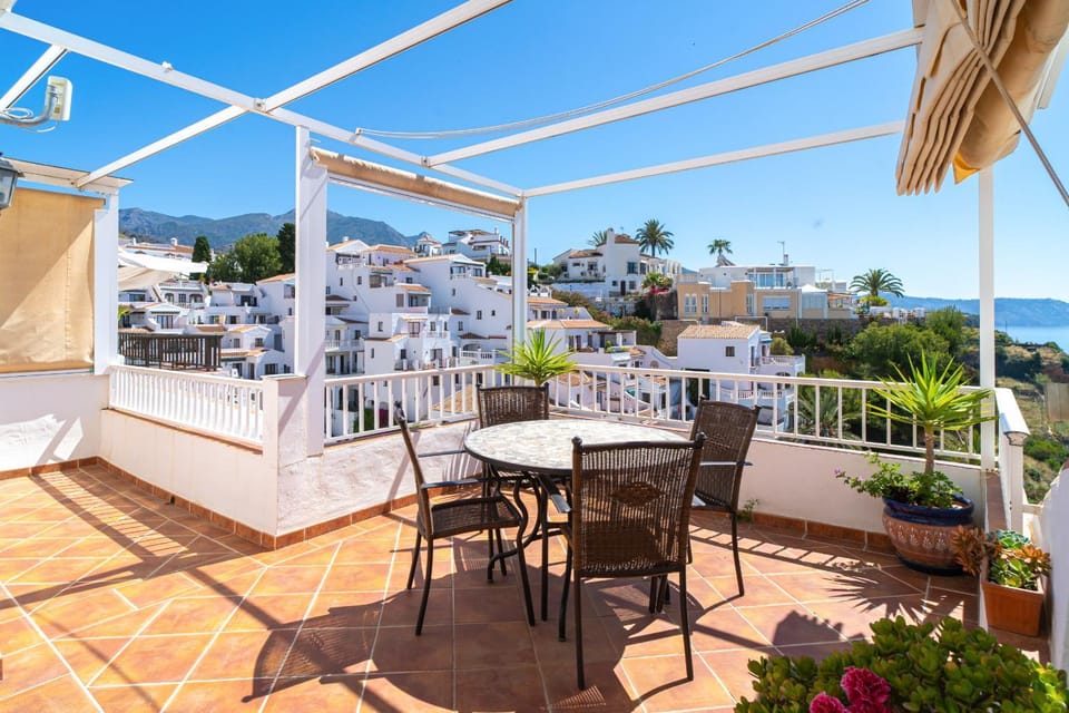 Balcony/Terrace, Dining area