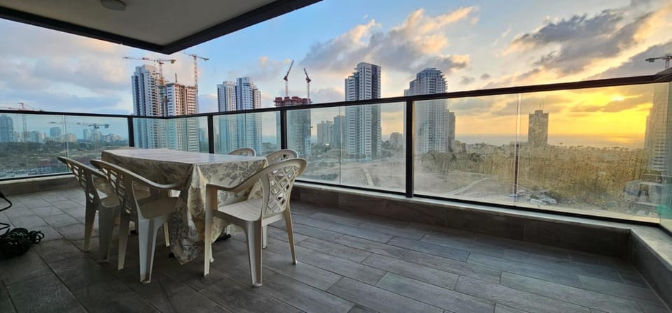 אייזיק רמבה 9 נתניה Apartment in Netanya