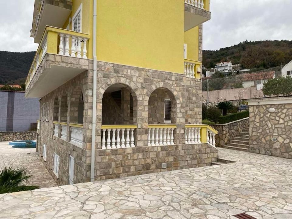 Hara Villa Villa in Kotor Municipality