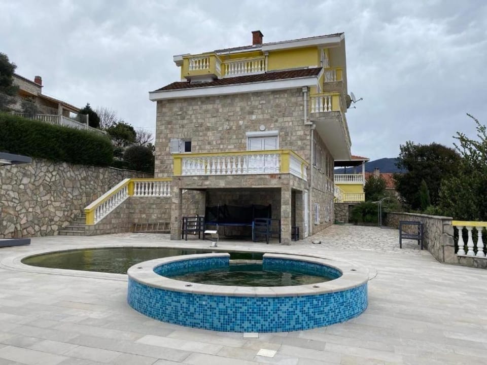 Hara Villa Villa in Kotor Municipality