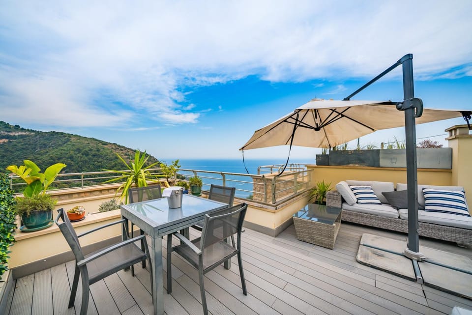 Patio, Day, Natural landscape, View (from property/room), Balcony/Terrace, Seating area, Dining area, Sea view