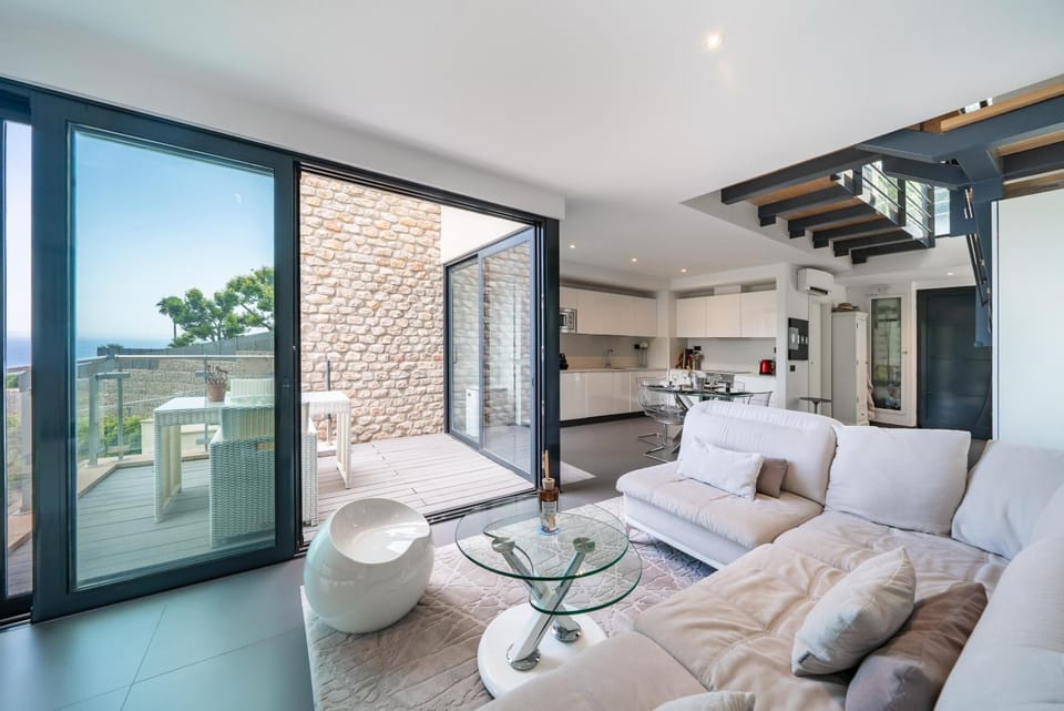 Patio, View (from property/room), Balcony/Terrace, Kitchen or kitchenette, Living room, Seating area, Dining area