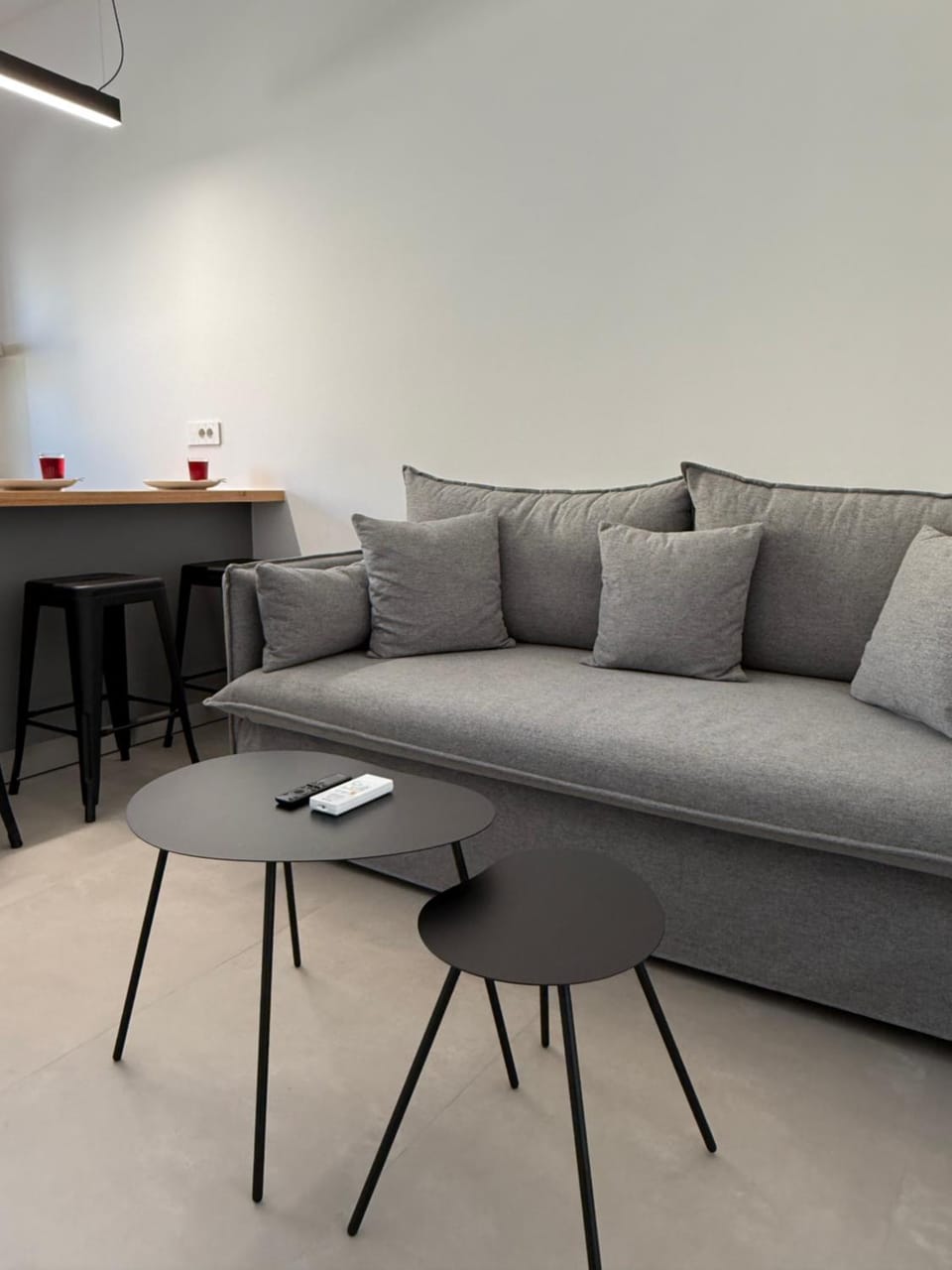 Drop out Apartment in Decentralized Administration of the Aegean