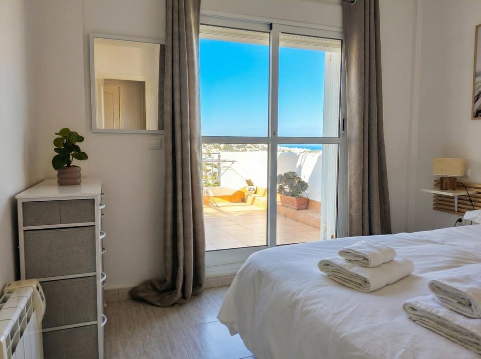 Bedroom, Sea view
