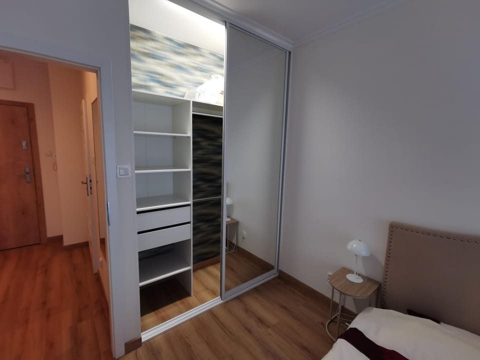 Bedroom, wardrobe
