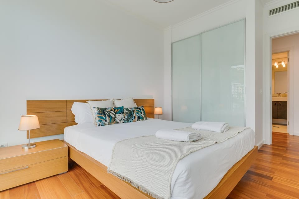 Bed, Photo of the whole room, Bedroom, towels, wardrobe