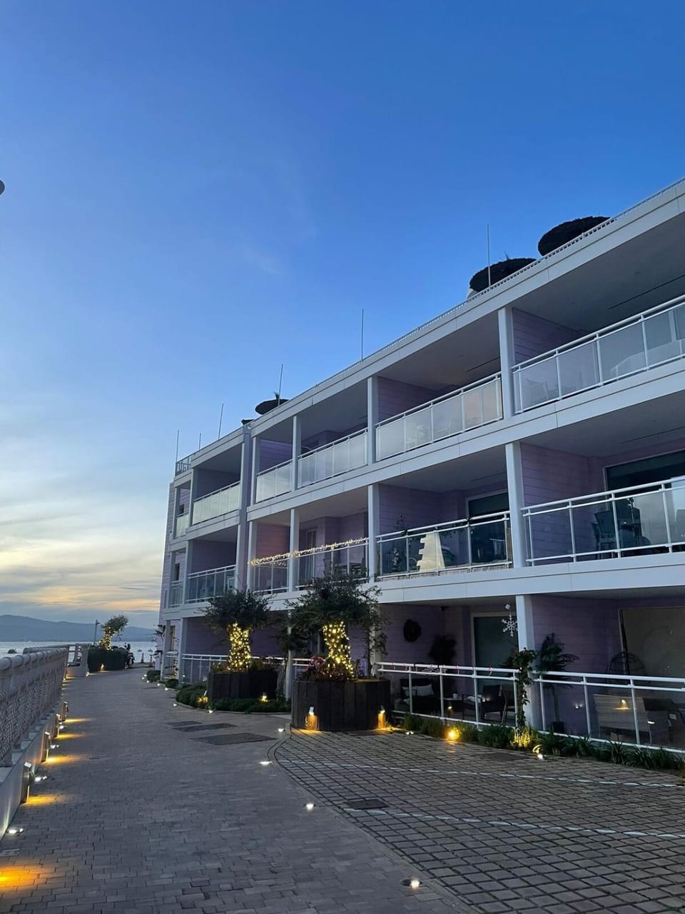 Luxury Marina Apartment, Pool, Views & Prime Location Apartment in Gibraltar