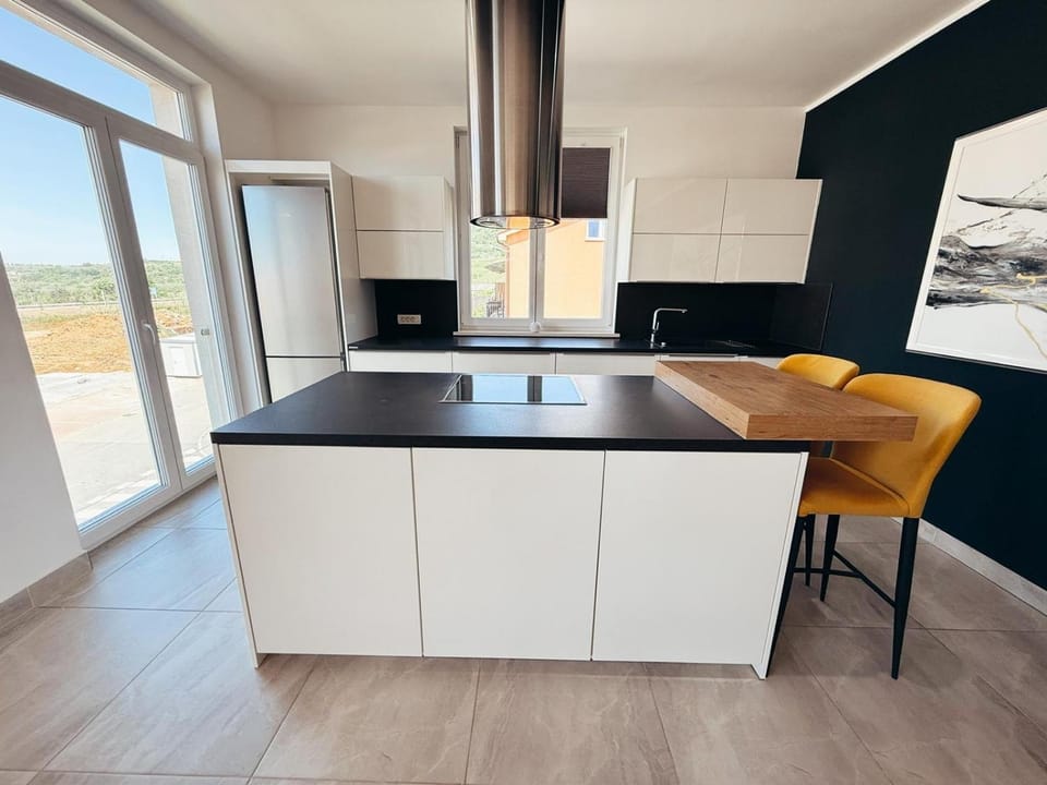 Kitchen or kitchenette, stove