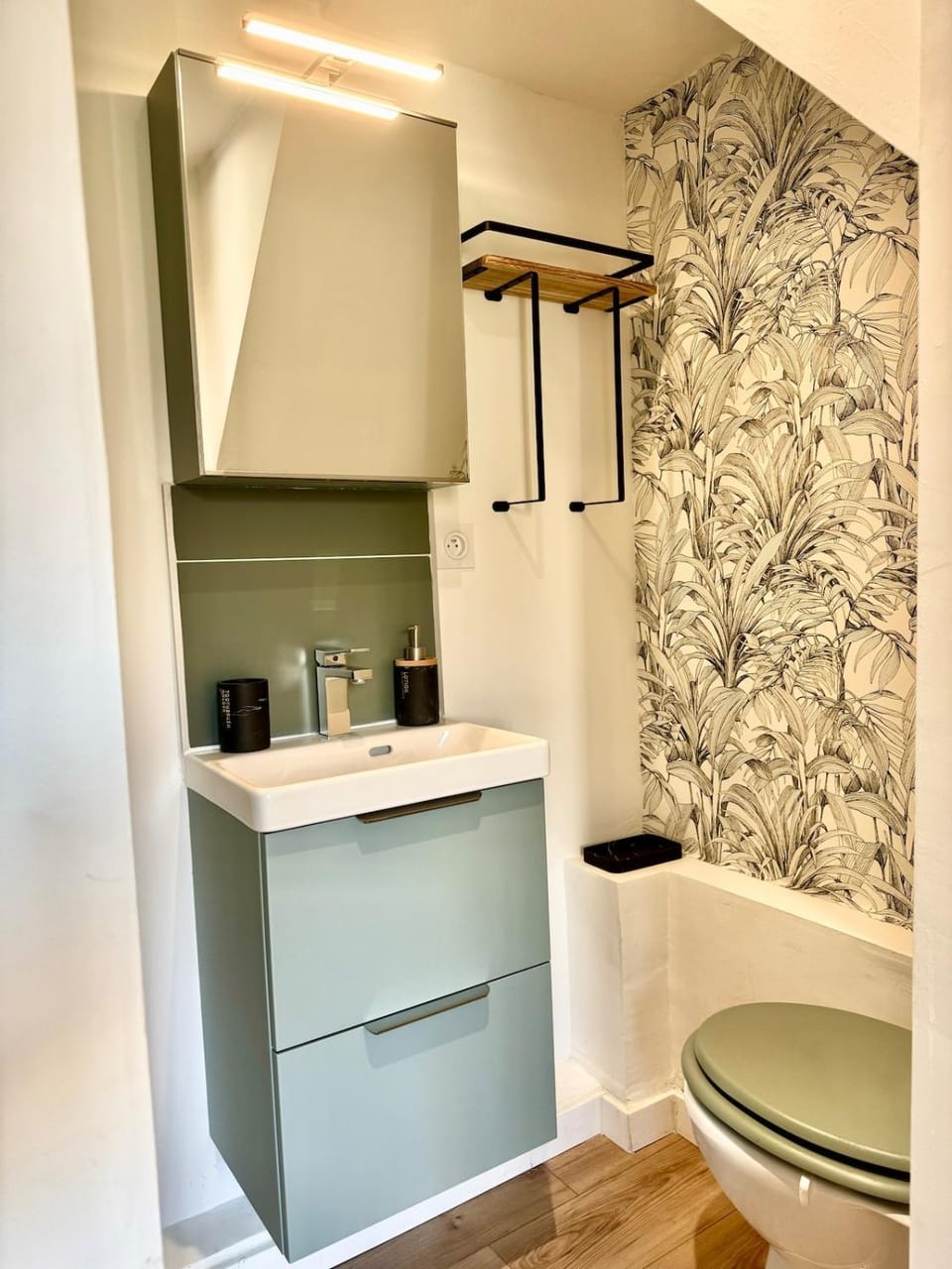 Toilet, Bathroom