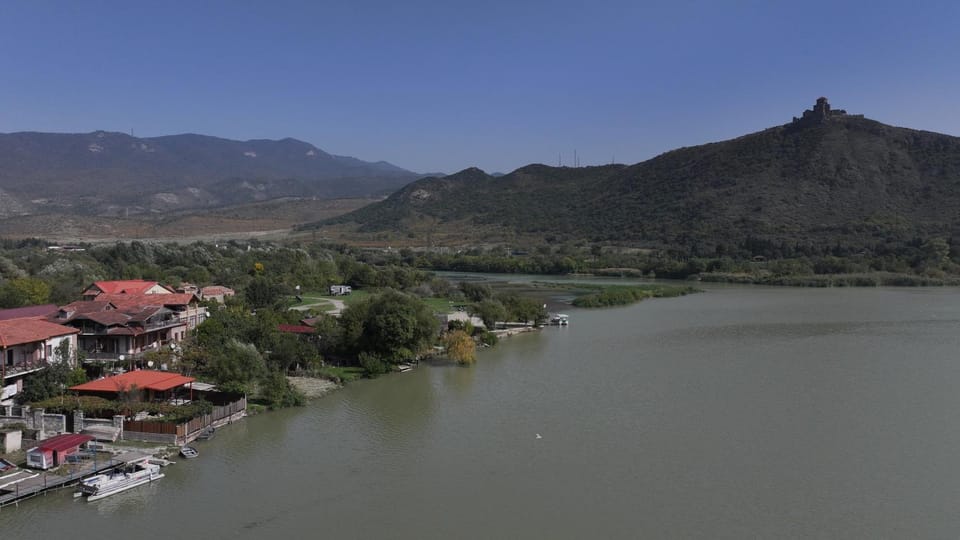 Nearby landmark, Day, Natural landscape, Mountain view, River view