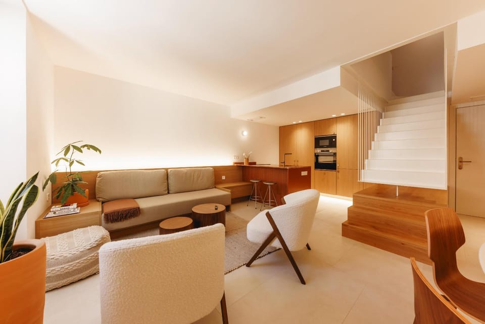 Living room, Seating area