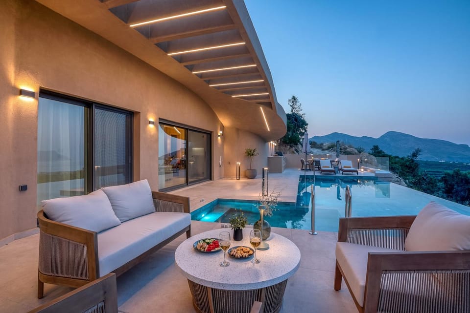 Natural landscape, View (from property/room), Balcony/Terrace, Seating area, Pool view, Swimming pool