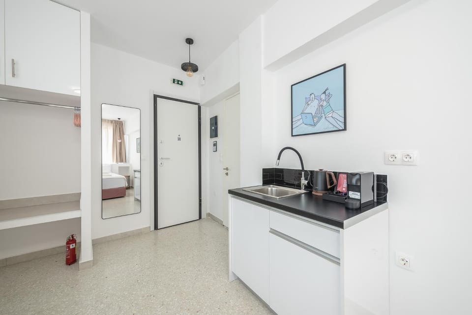 Coffee/tea facilities, Kitchen or kitchenette, minibar, toaster