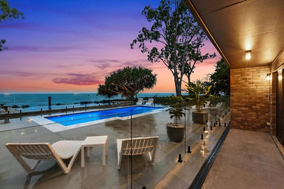 Salt & Stone Villa on the beach - Villa 2 Apartment in Queensland