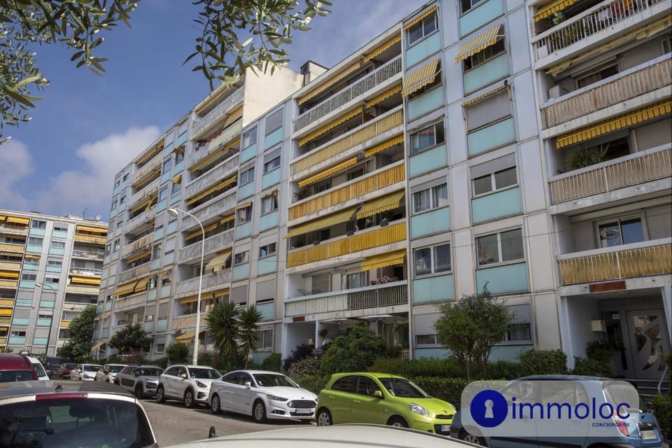 Studio near airport Apartment in Nice