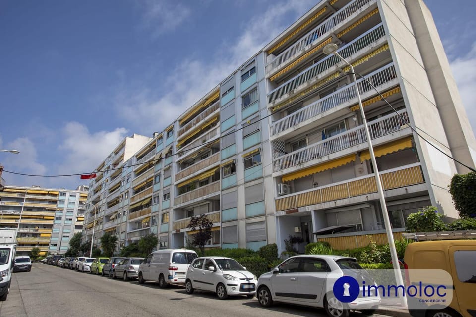 Studio near airport Apartment in Nice
