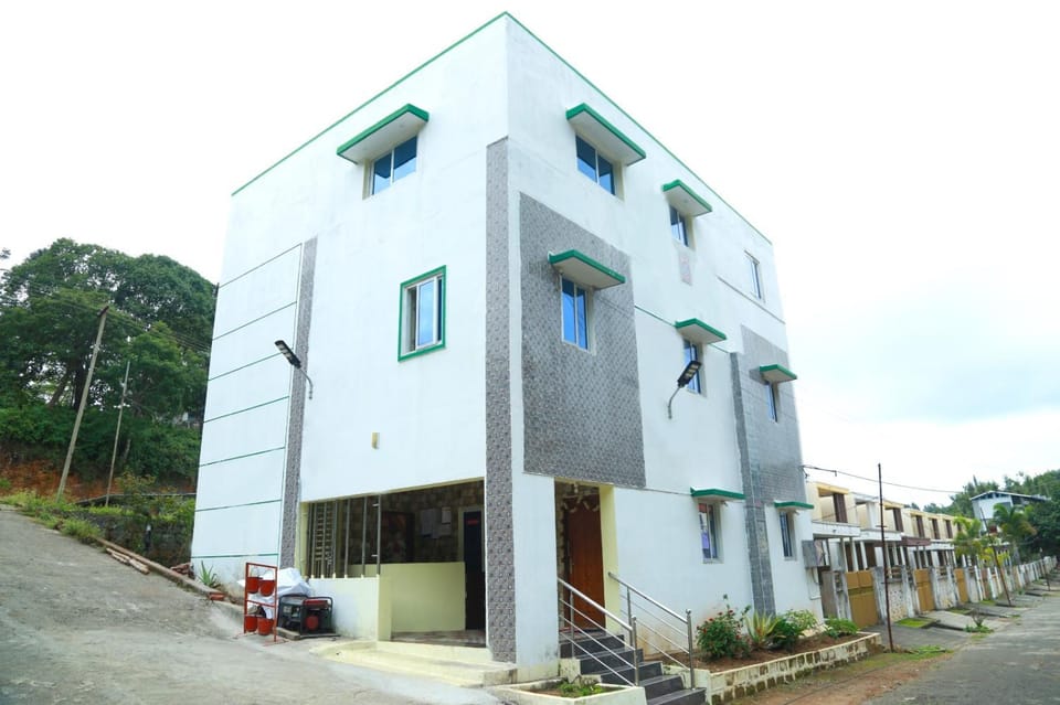 Sky Touch Inn Hotel in Tamil Nadu