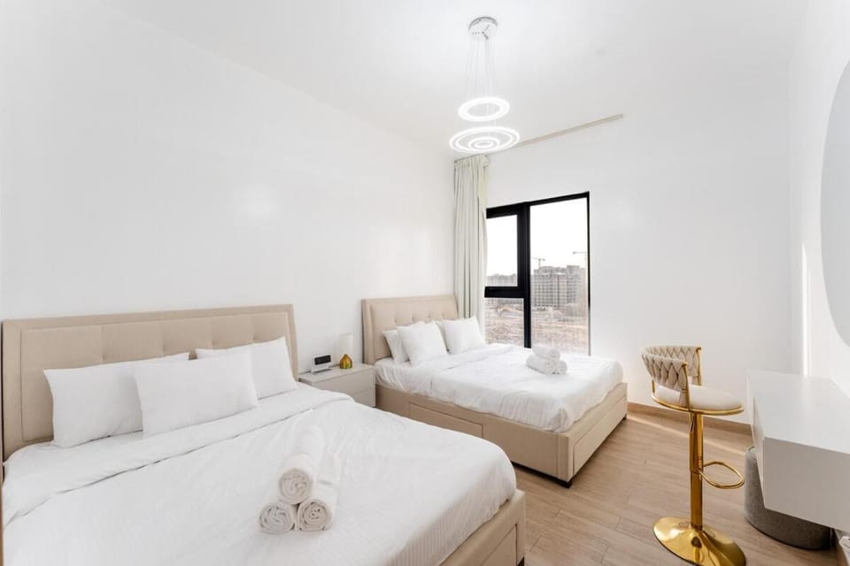 Stunning 2 Bed in Cyan Beach Residence Apartment in Al Sharjah