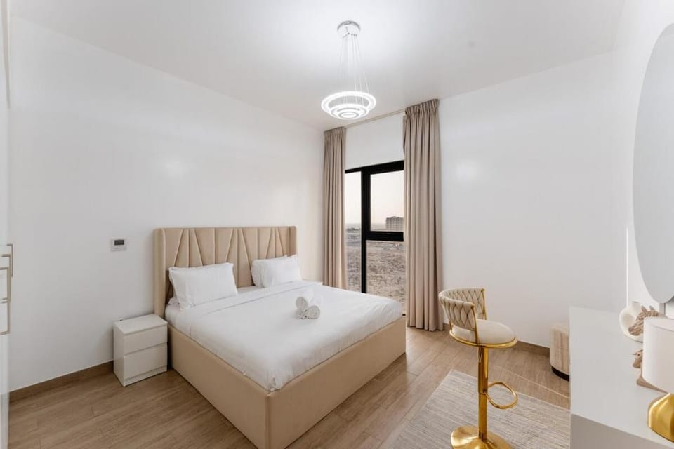 Stunning 2 Bed in Cyan Beach Residence Apartment in Al Sharjah