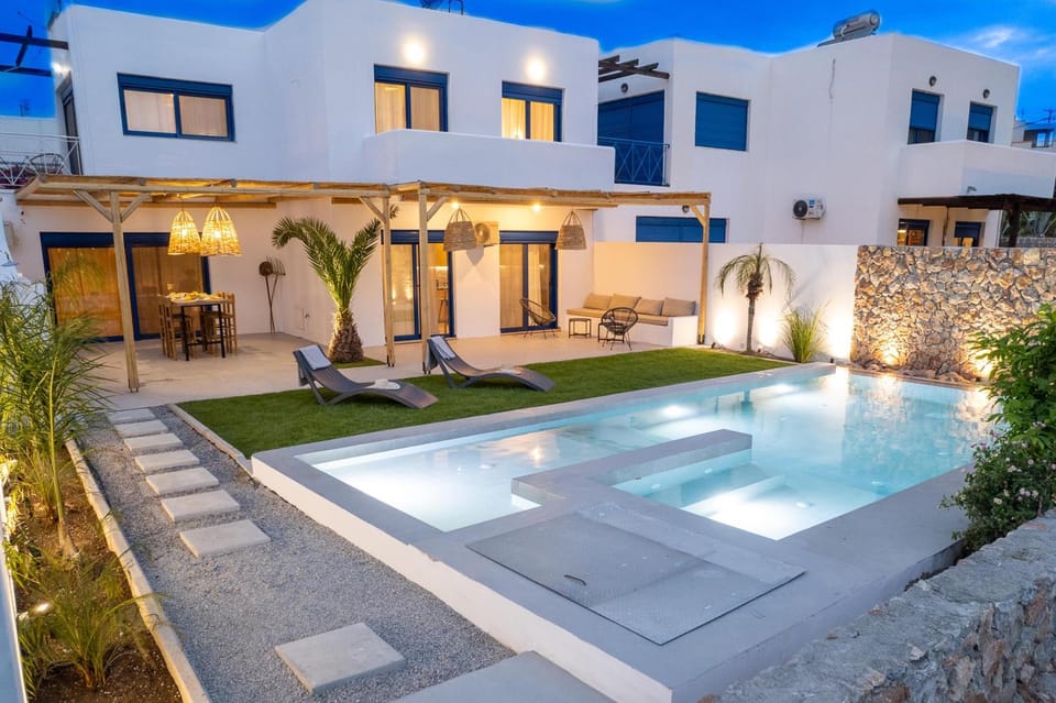 Property building, sunbed