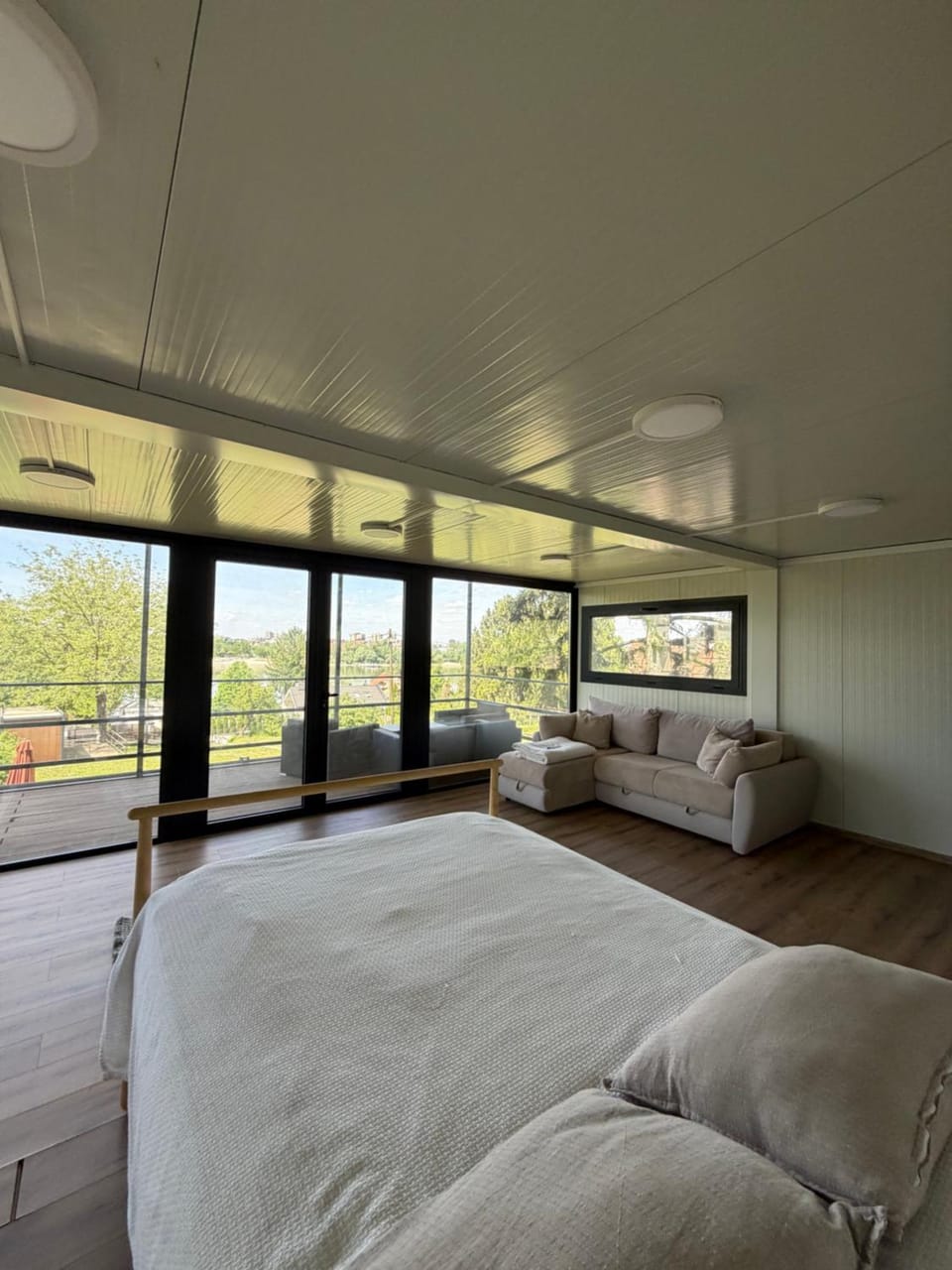 Retreat House Mao House in Novi Sad