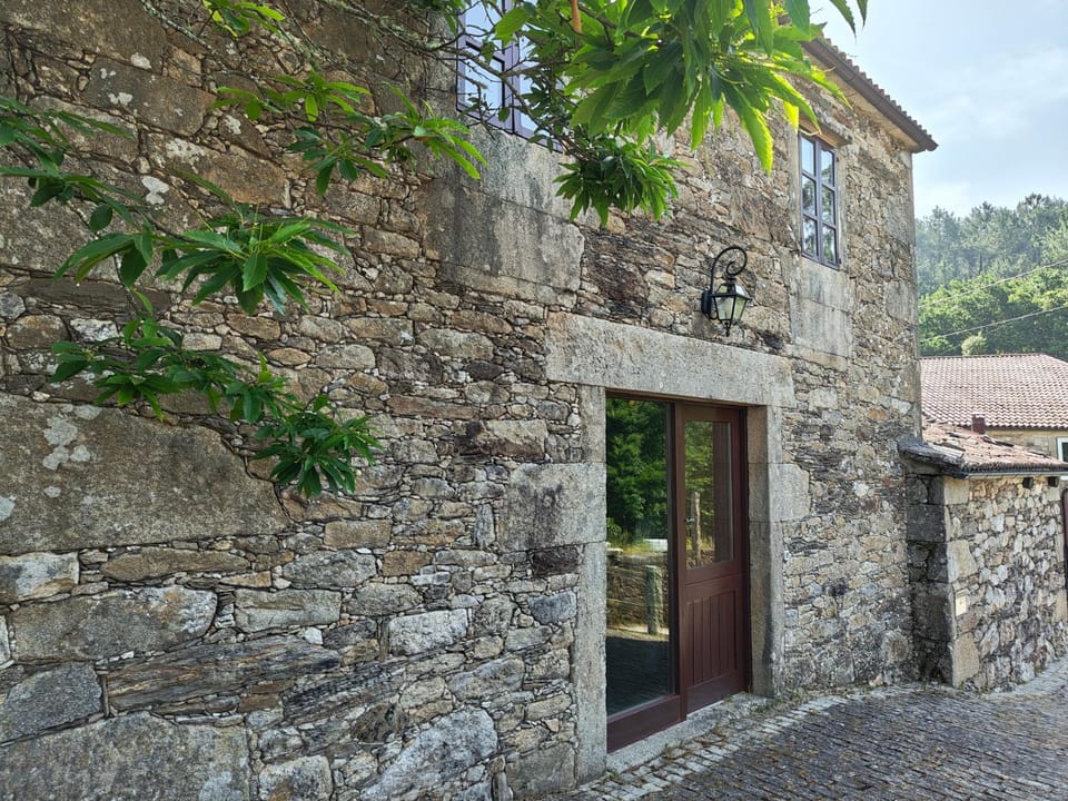 Casa Mourelos House in Galicia