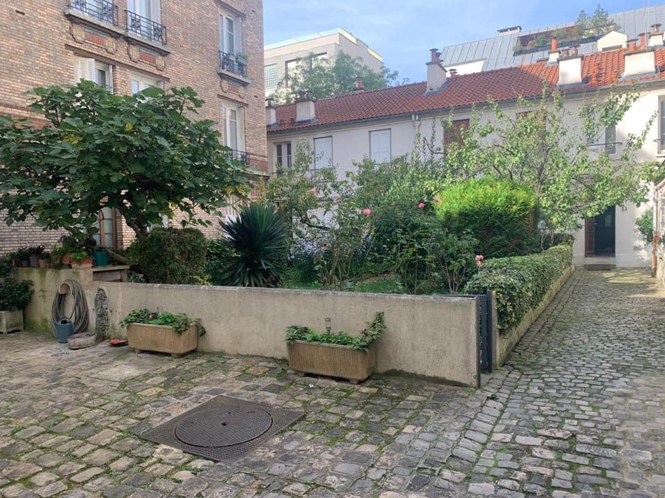 Quiet and lovely Paris Center Apartment in Paris
