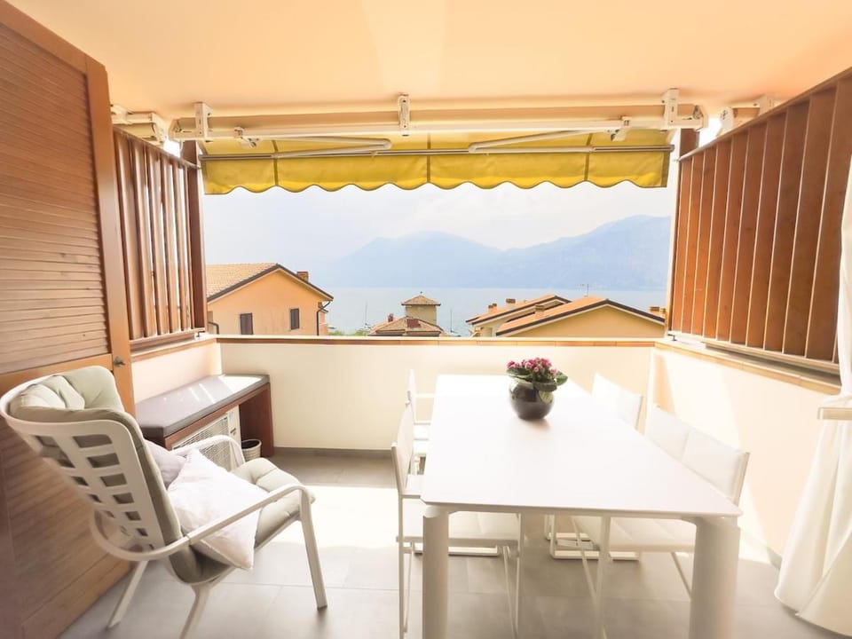 Patio, Day, Natural landscape, View (from property/room), Balcony/Terrace, Living room, Seating area, Dining area, Mountain view, Sea view
