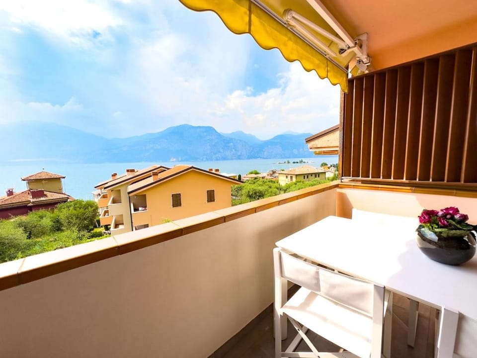 Patio, Day, Natural landscape, View (from property/room), Balcony/Terrace, Dining area, Lake view, Mountain view, Sea view