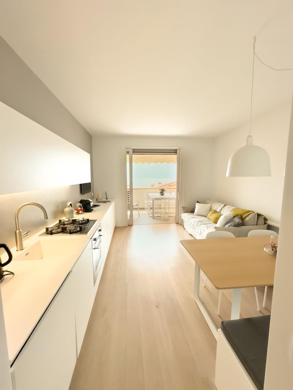 View (from property/room), Kitchen or kitchenette, Dining area, stove