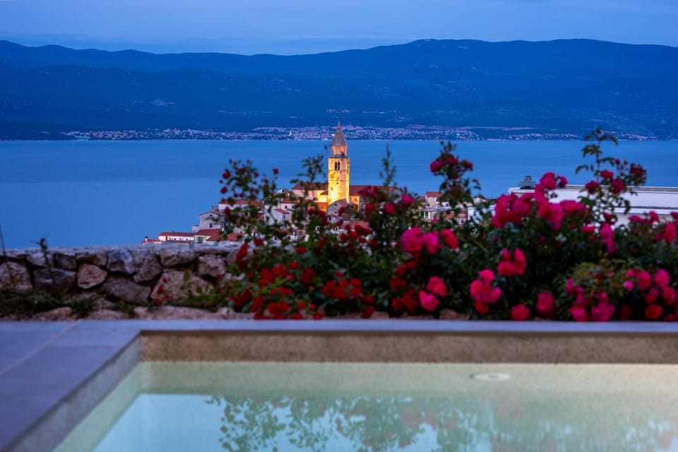 Night, Sea view