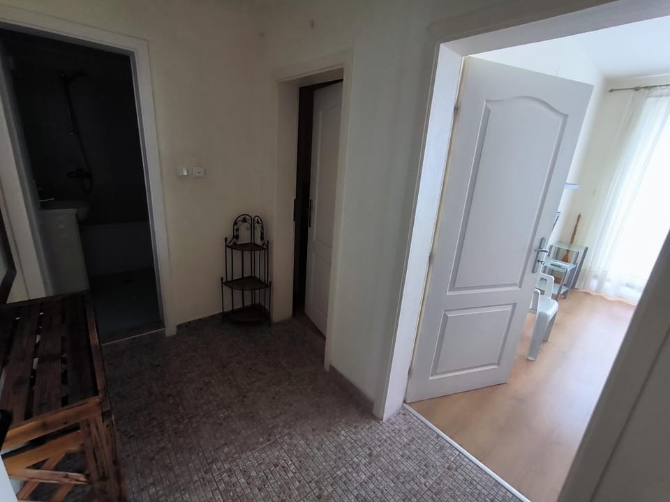 Bathroom, Living room