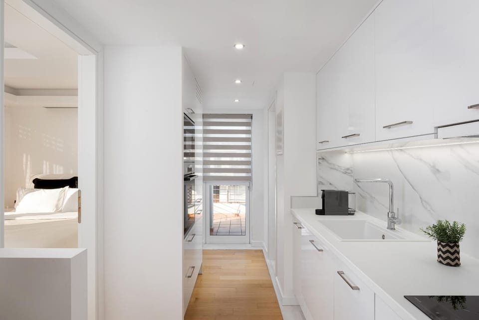 TV and multimedia, Kitchen or kitchenette