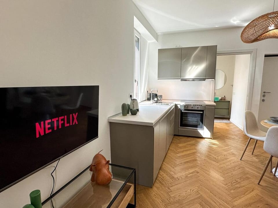 Communal lounge/ TV room, Kitchen or kitchenette