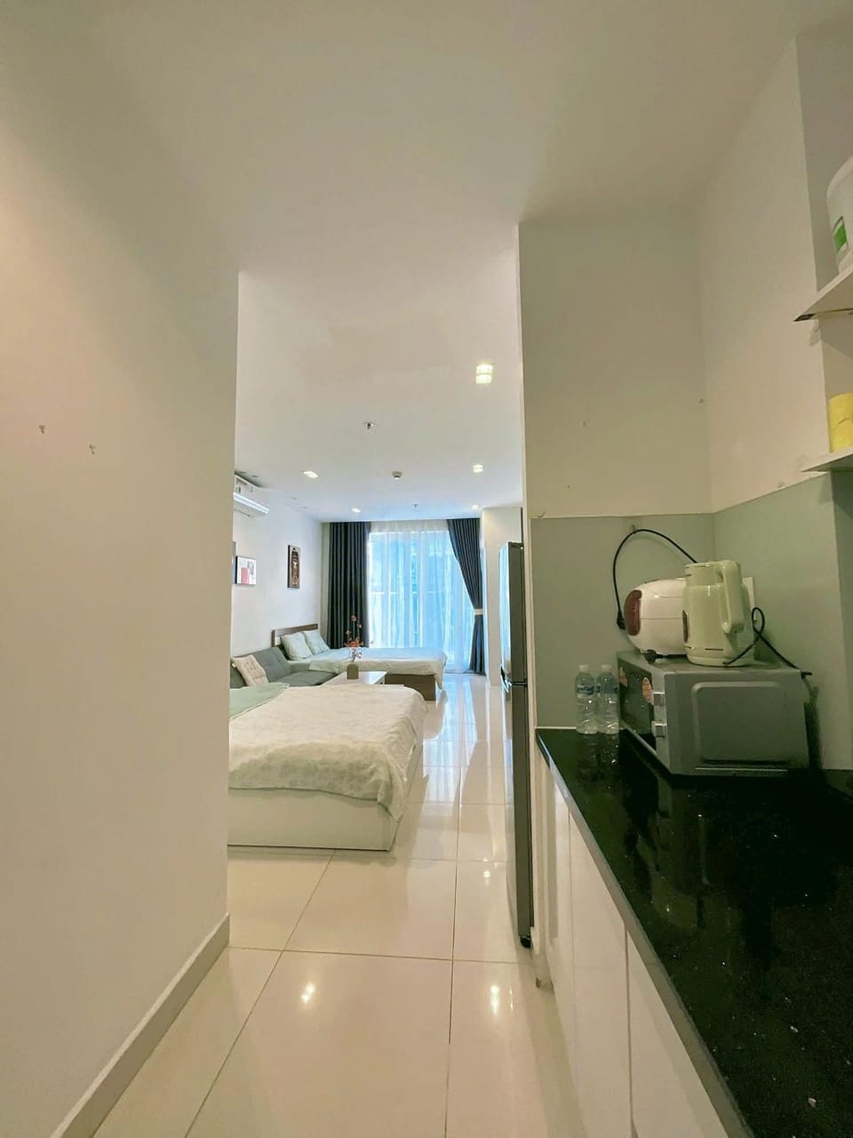 Bed, Kitchen or kitchenette, Photo of the whole room, Bedroom
