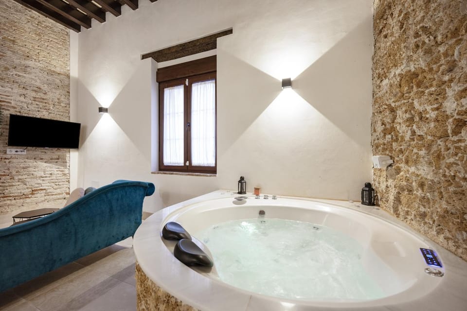 Bathroom, Living room