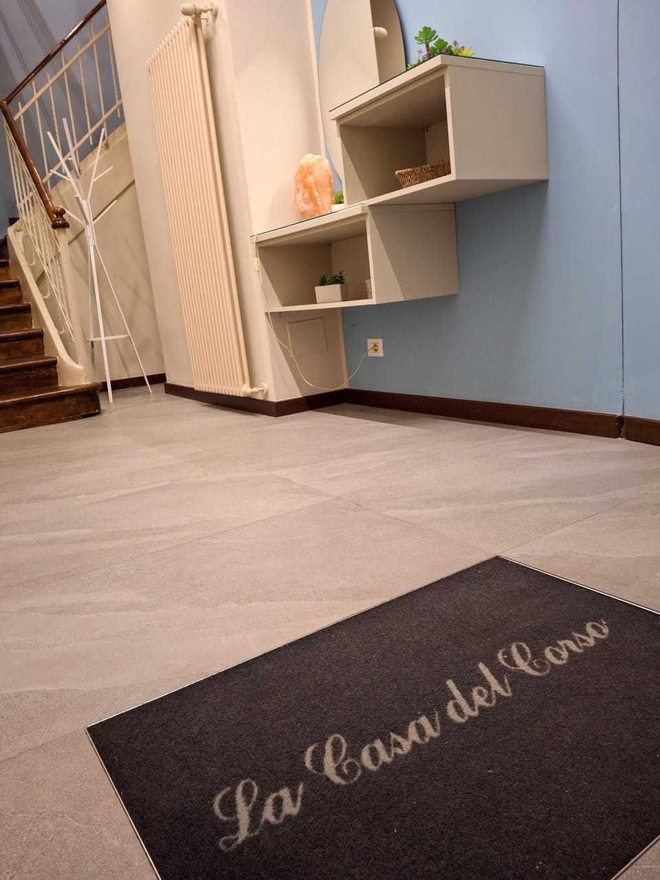 Facade/entrance, Text overlay