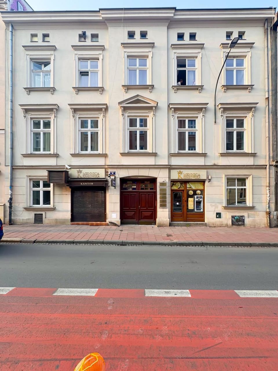 Property building, Facade/entrance, Location