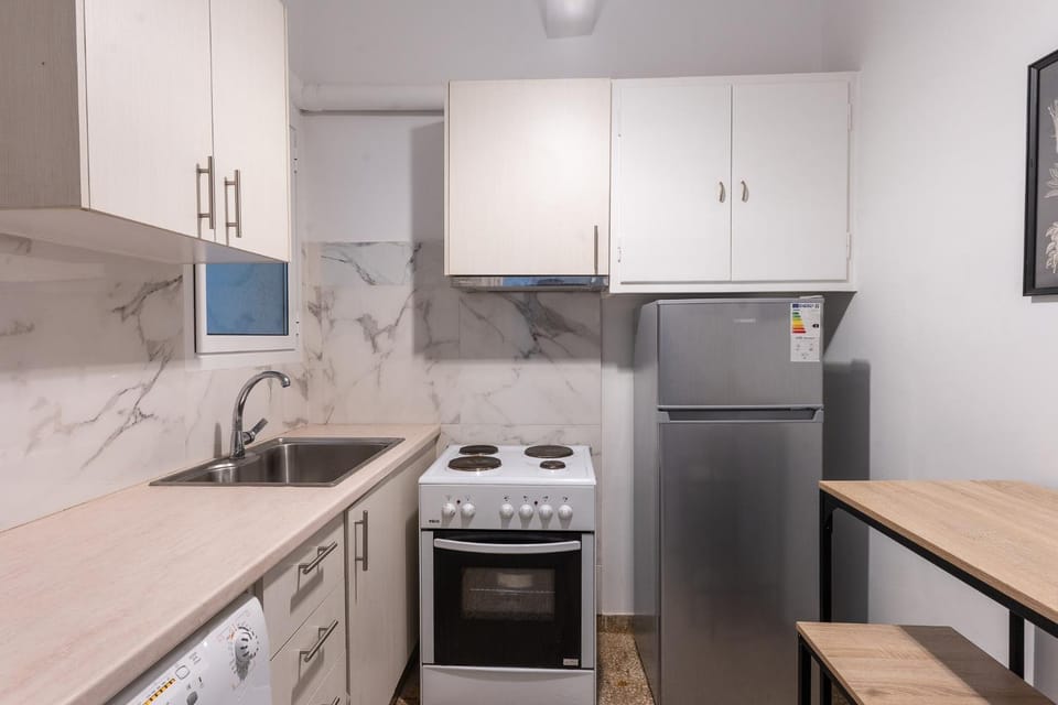 Kitchen or kitchenette, oven, stove