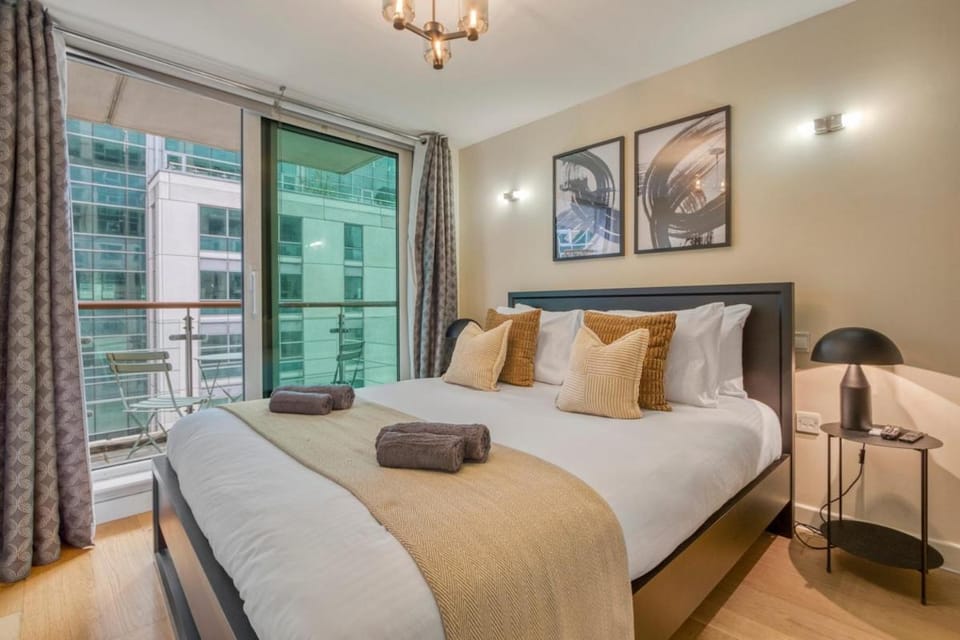 1 Bed & 1 Bath next to Vauxhall Station in Zone 1 Apartment in City of Westminster