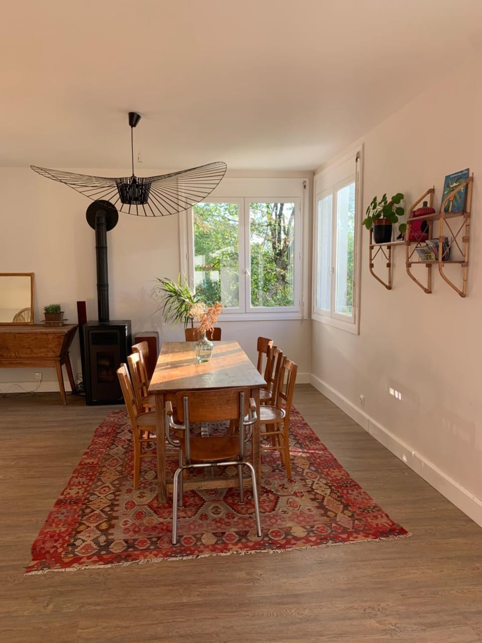 Seating area, Dining area