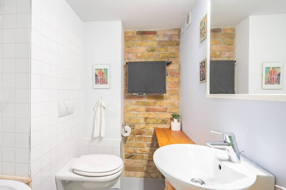 Toilet, Bathroom