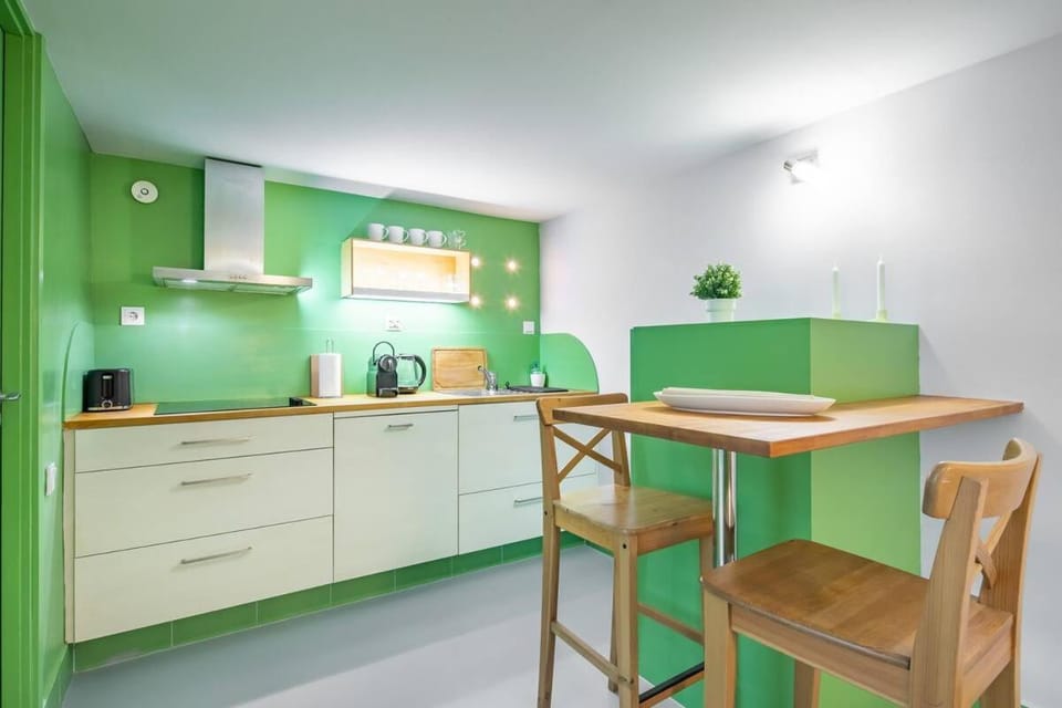 Coffee/tea facilities, Kitchen or kitchenette, toaster