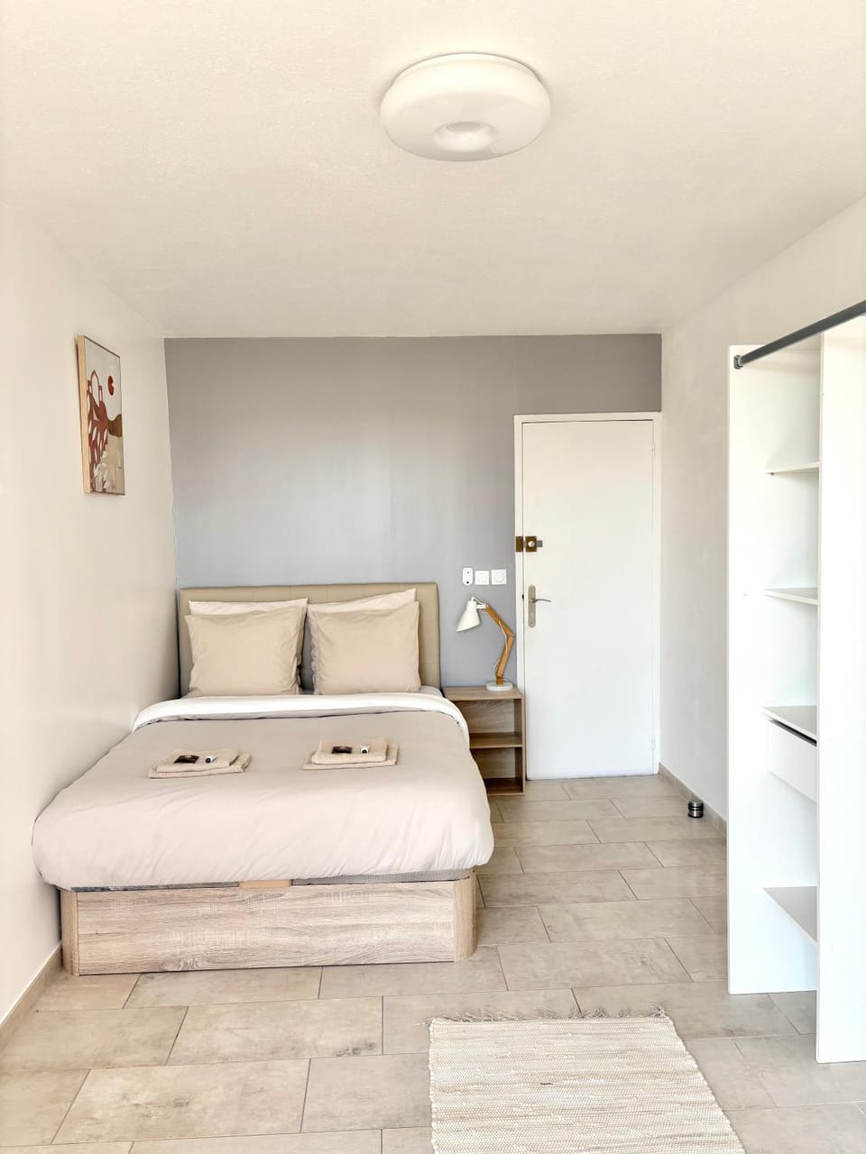 Comfortable and bright renovated 4-room apartment 5' downtown Apartment in Lattes