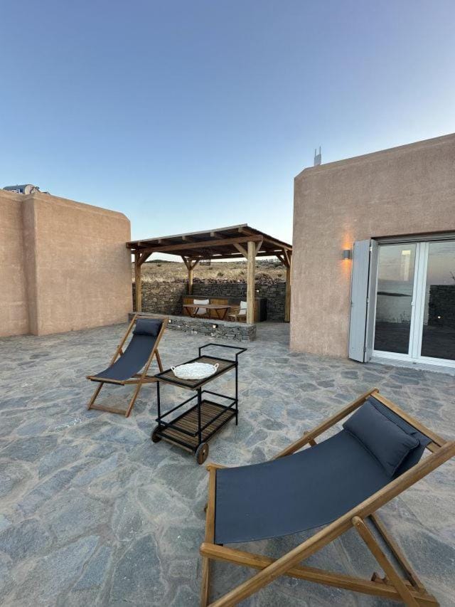 Achinos Kimolos Studios Hotel in Milos
