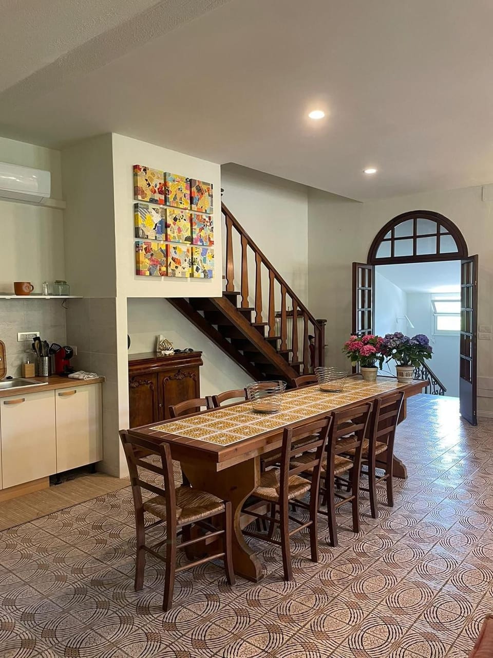 Property building, Living room