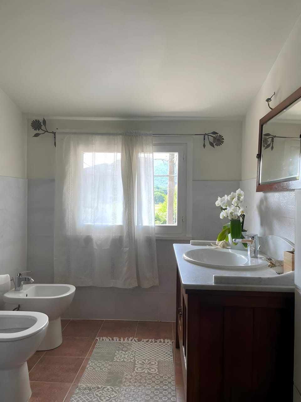 Bathroom, Living room