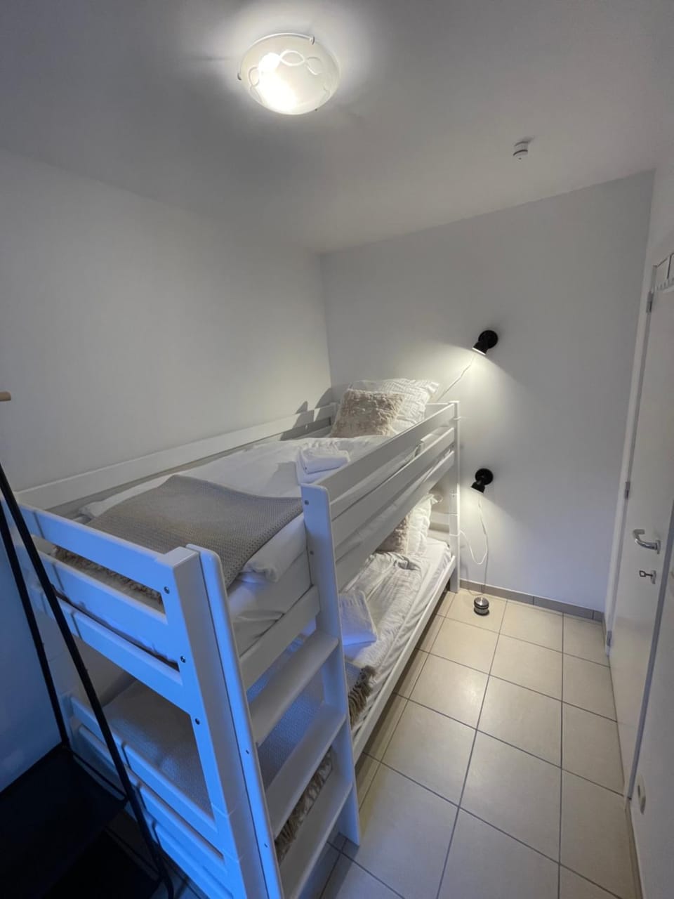 Photo of the whole room, Bedroom, bunk bed