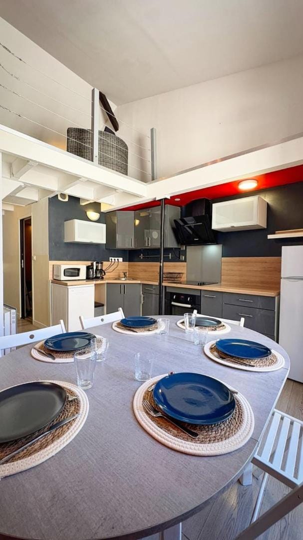 Vieljeux, atypique, central, 5 min du port Apartment in La Rochelle